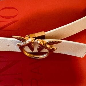 NWT Reversible Pinko Cream and Tan Belt with signature Pinko Buckle